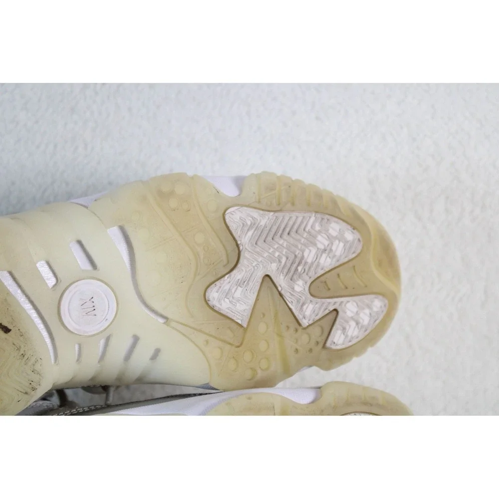 Jordan Jumpman Two Trey Mens 7 White Grey Basketball Shoes DR9631-002
